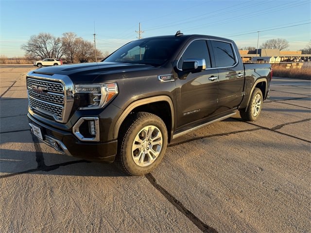 2020 GMC Sierra 4WD Crew Cab Short Box Denali's photo