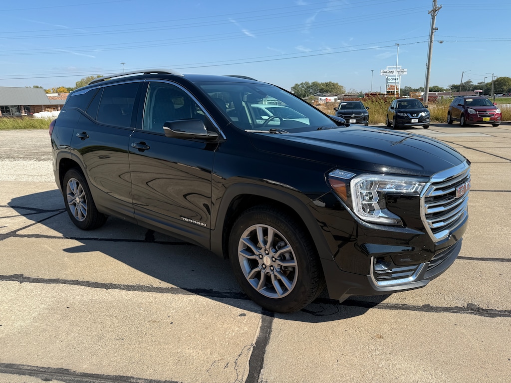 Used 2023 GMC Terrain SLT SUV