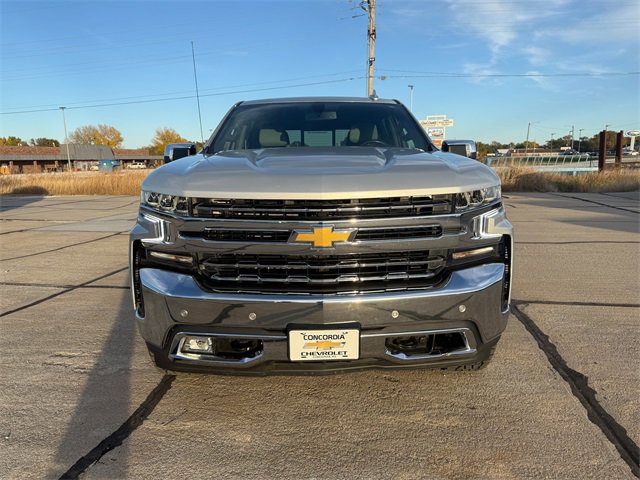 2021 Chevrolet Silverado 1500 LTZ - Photo 2