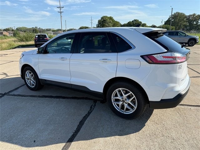 2023 Ford Edge SEL - Photo 3