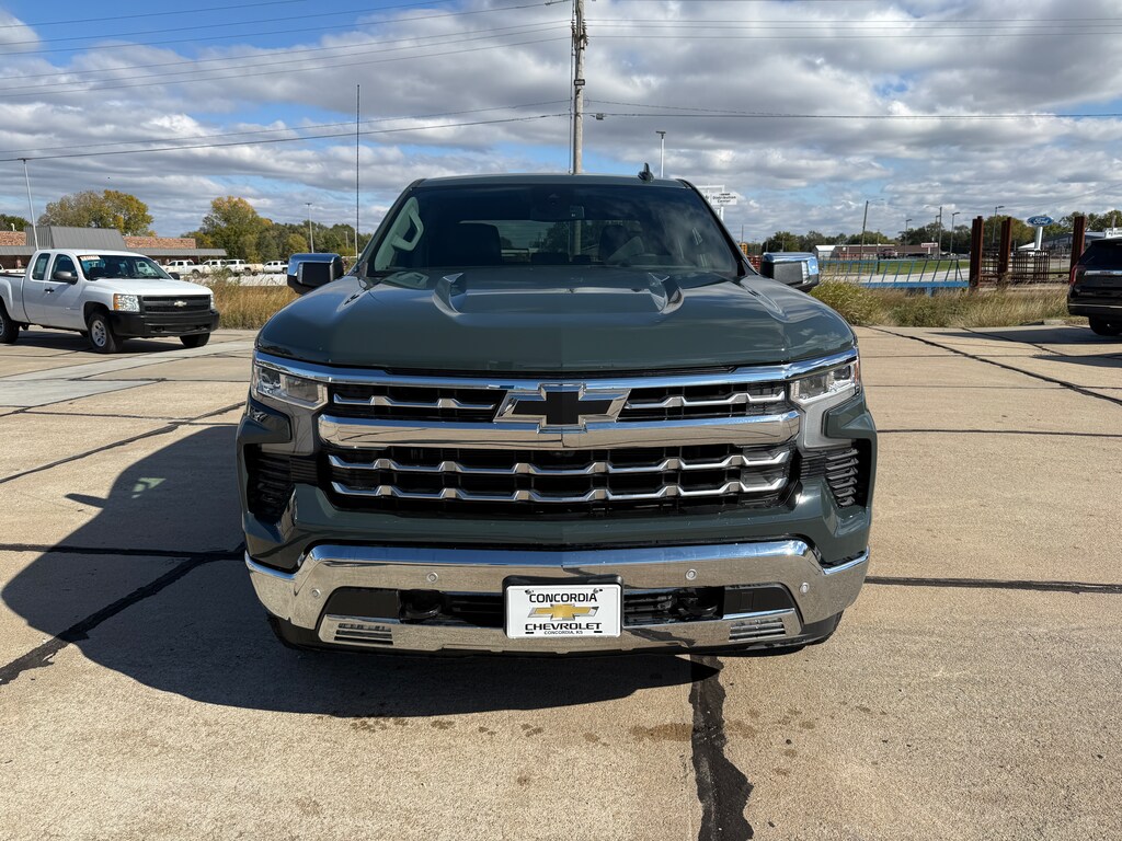 New 2025 Chevrolet Silverado 1500 LTZ Truck