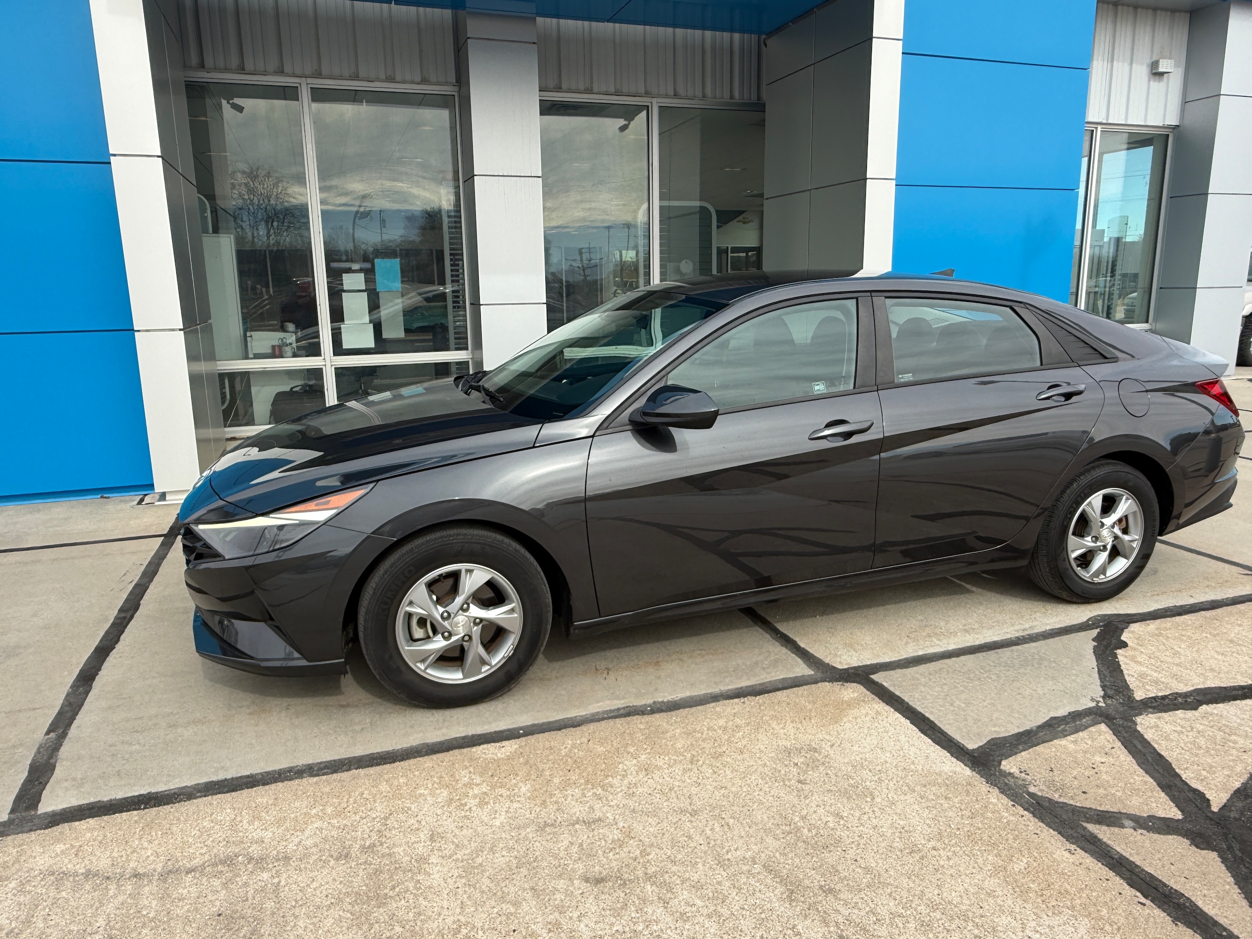 2022 Hyundai Elantra SE