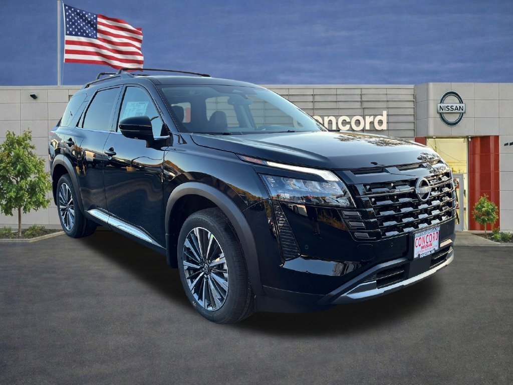 2026 Nissan Pathfinder Platinum SUV