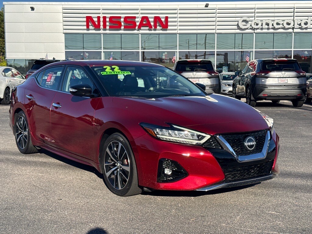 2022 Nissan Maxima SV's photo