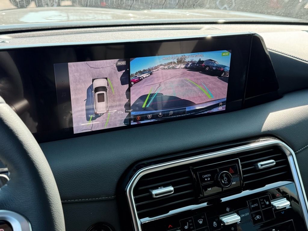 2025 Nissan Armada SL - Photo 24