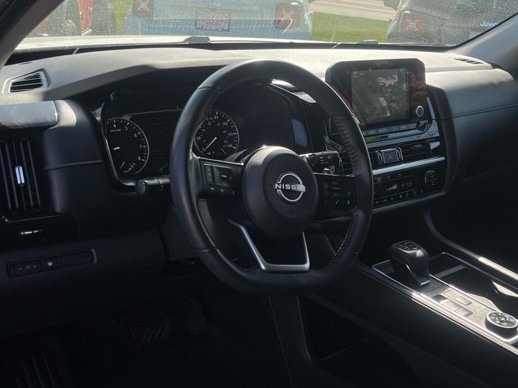2022 Nissan Pathfinder SV - Photo 12