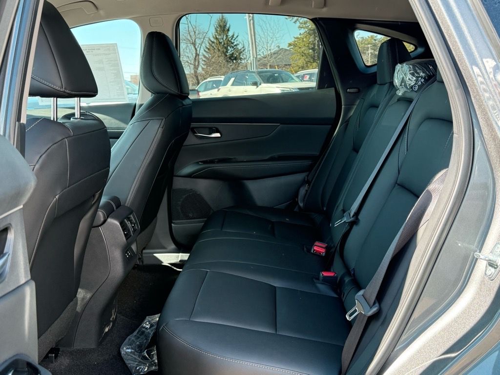 2025 Nissan Murano SV - Photo 6