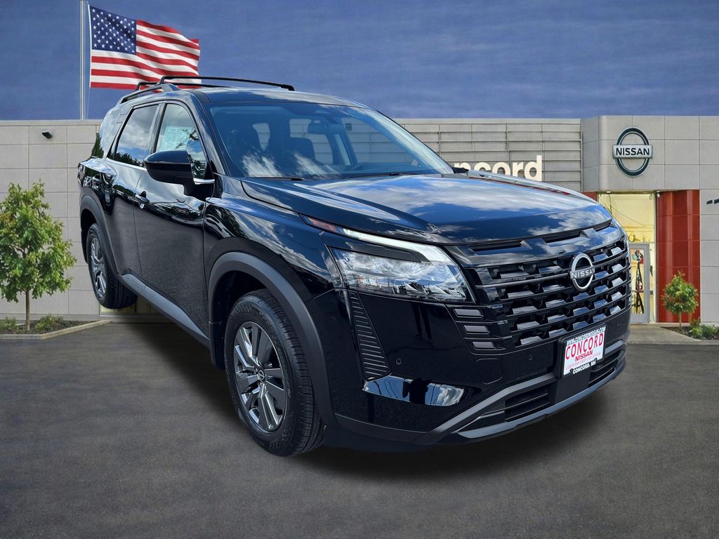 2026 Nissan Pathfinder SV 4WD's photo