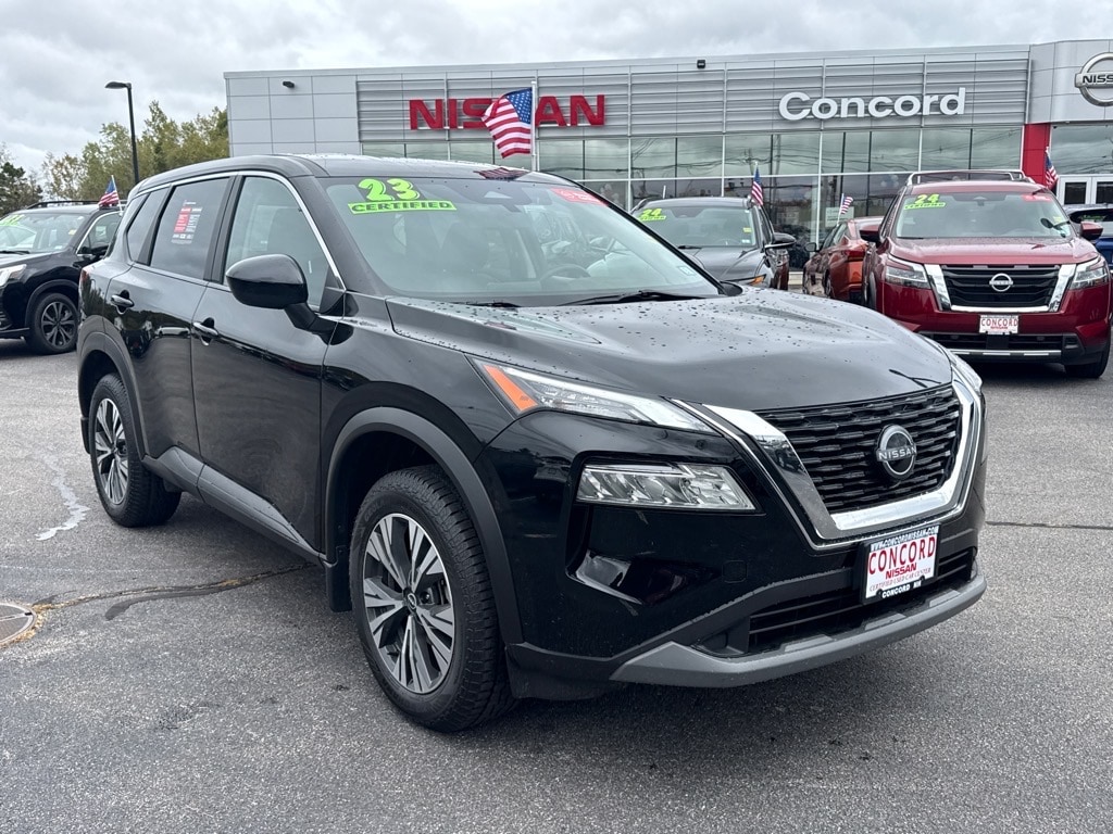 2023 Nissan Rogue SV's photo