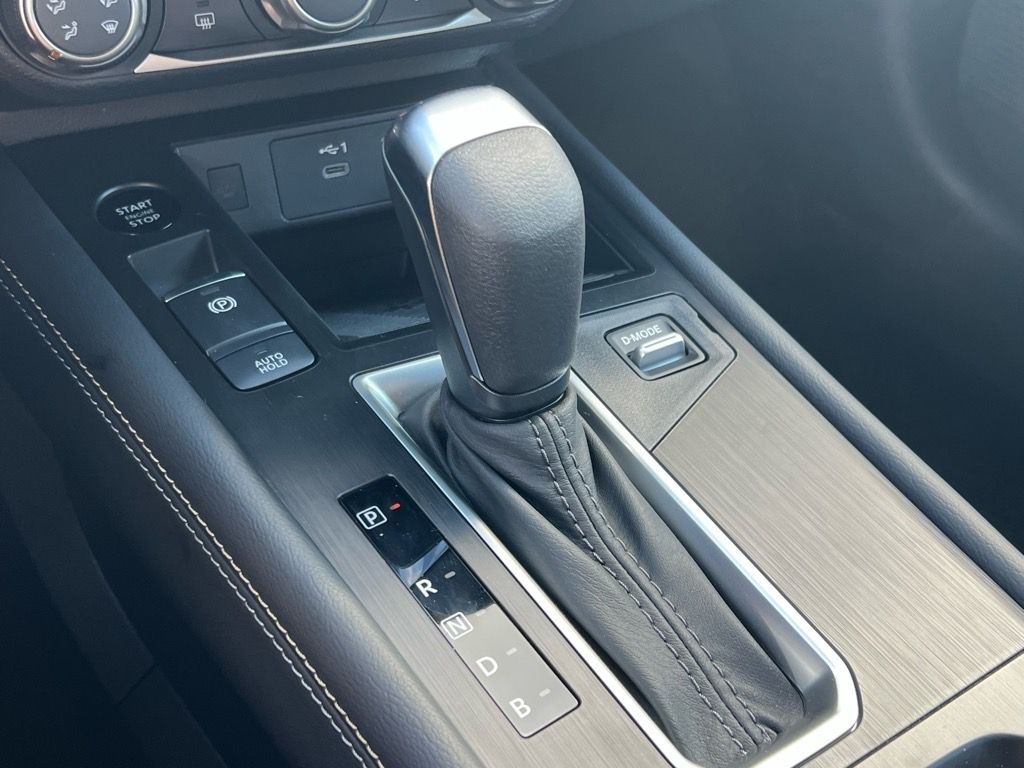 2025 Nissan Kicks SV AWD - Photo 10