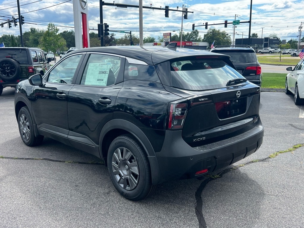 New 2025 Nissan Kicks S SUV