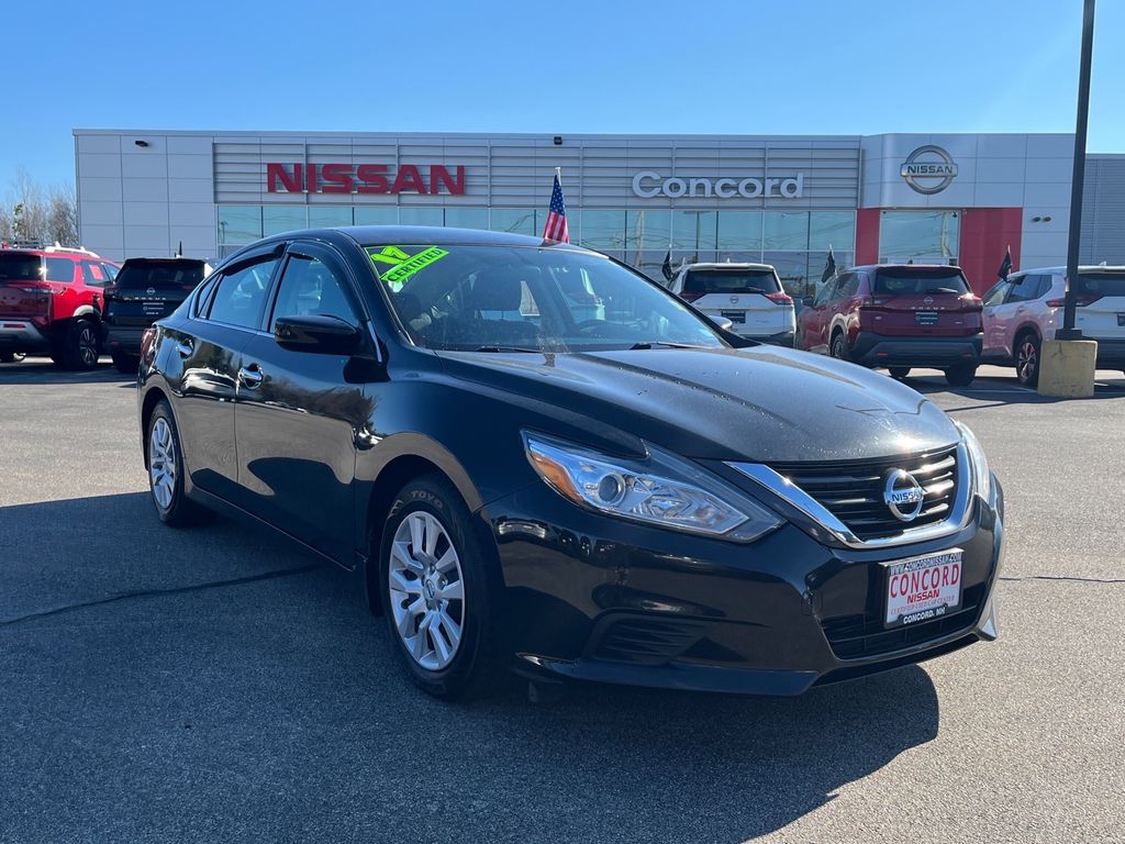 2017 Nissan Altima Sedan 