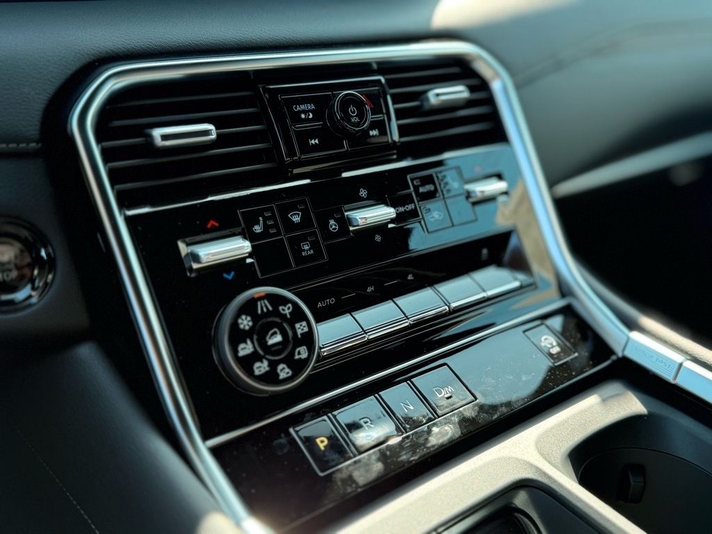 2025 Nissan Armada SL - Photo 22