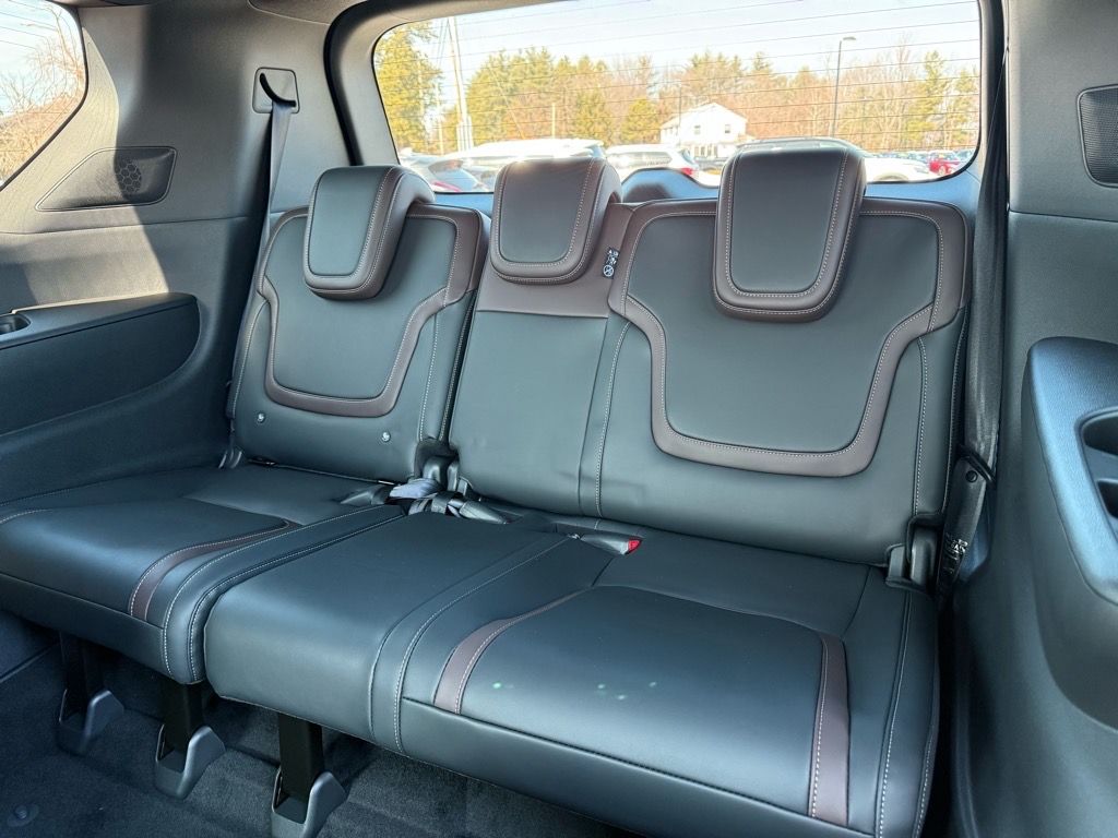 2025 Nissan Armada SL - Photo 12