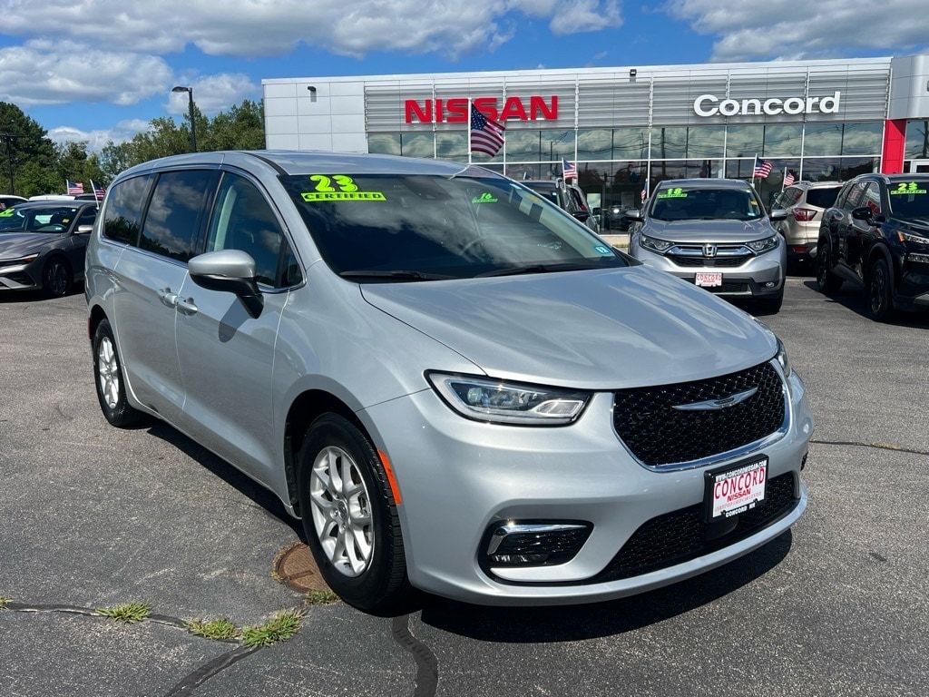 2023 Chrysler Pacifica Touring L