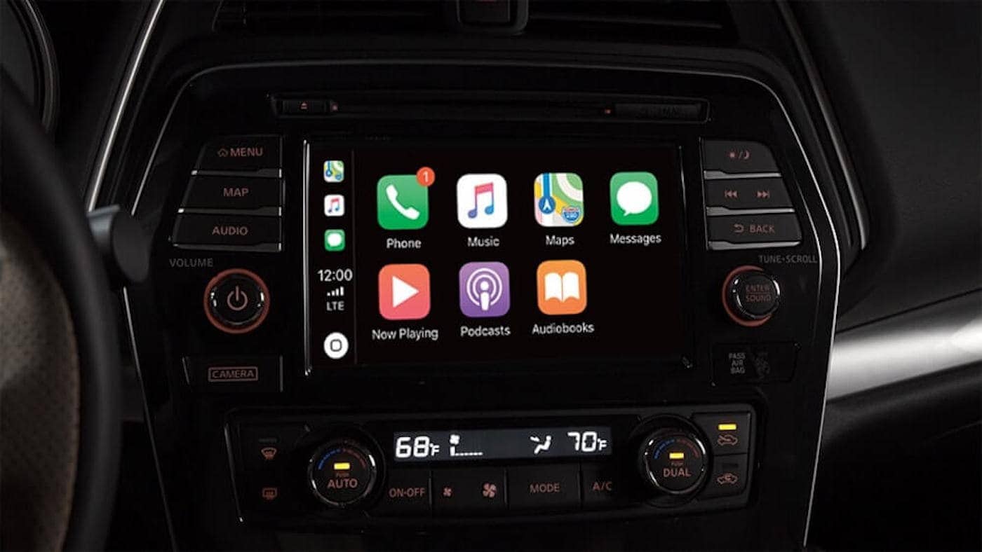 Nissan Rogue Apple CarPlay