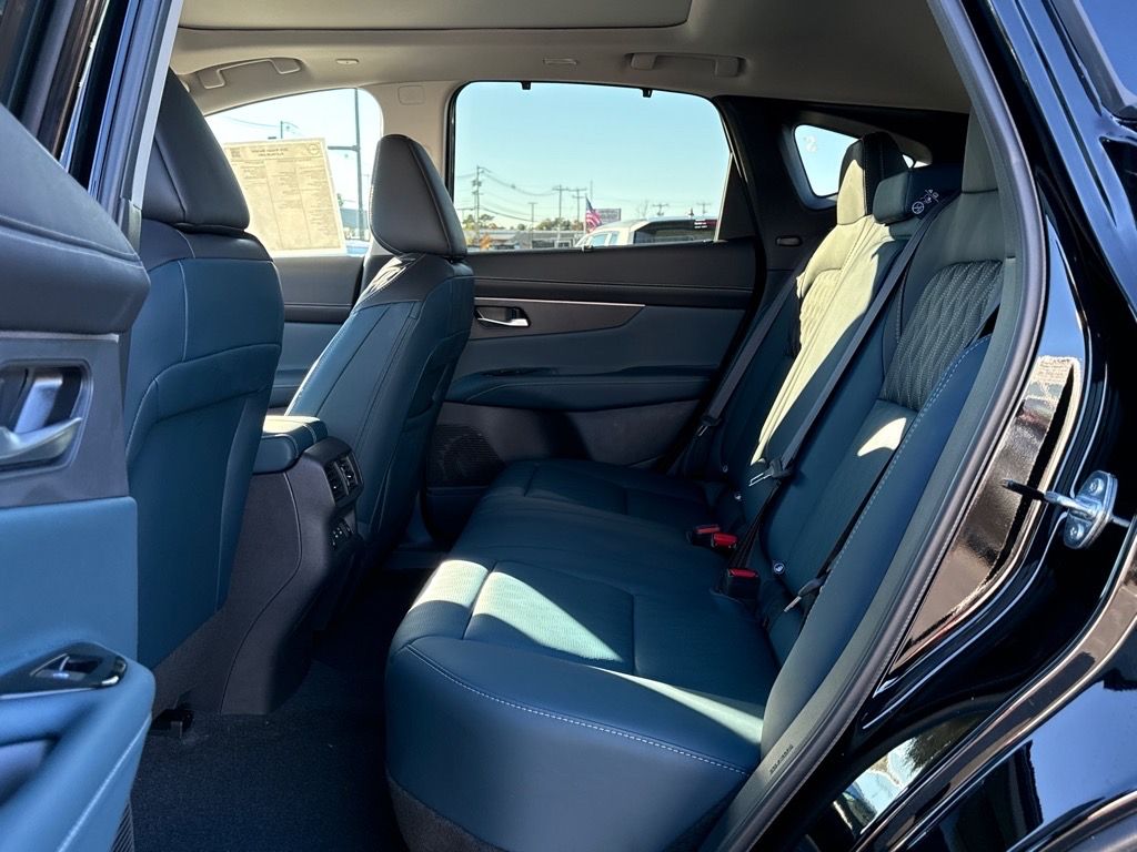 2026 Nissan Murano Platinum - Photo 8