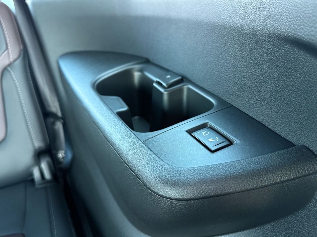 2025 Nissan Armada SL - Photo 13