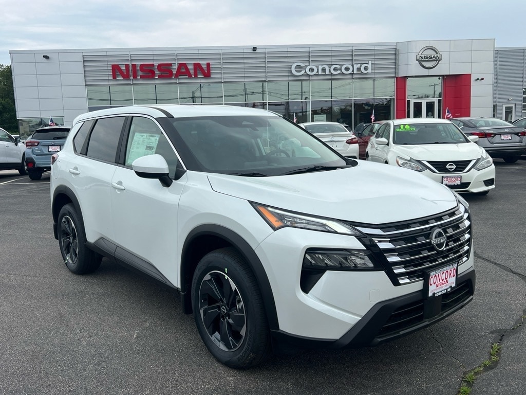 2025 Nissan Rogue SV's photo