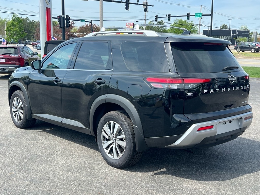 New 2025 Nissan Pathfinder SL SUV