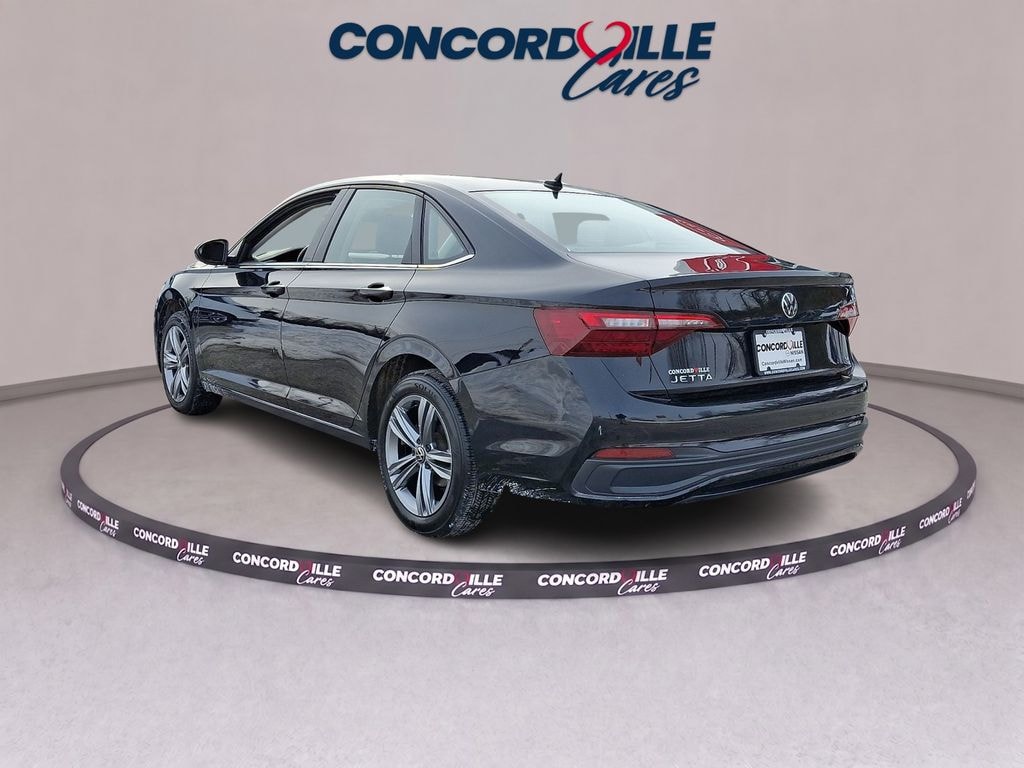 Used 2024 Volkswagen Jetta 1.5T SE Sedan