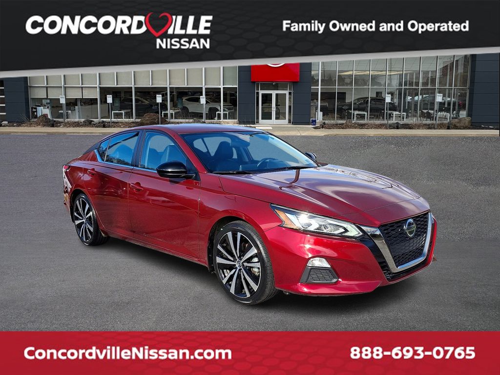 2022 Nissan Altima SR