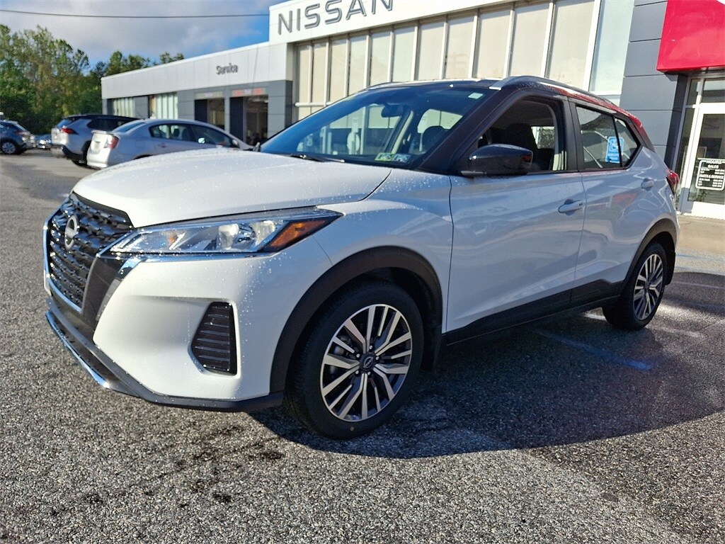 2024 Nissan Kicks SV photo 3