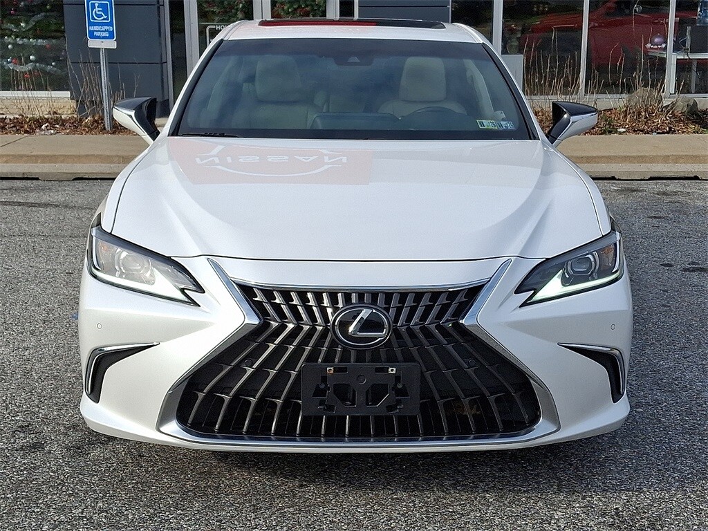 Used 2024 Lexus ES 250 Sedan