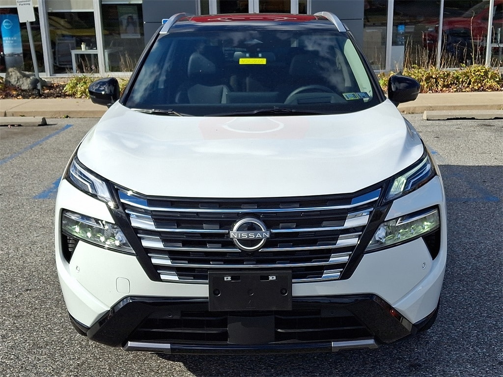 Used 2025 Nissan Rogue Platinum SUV