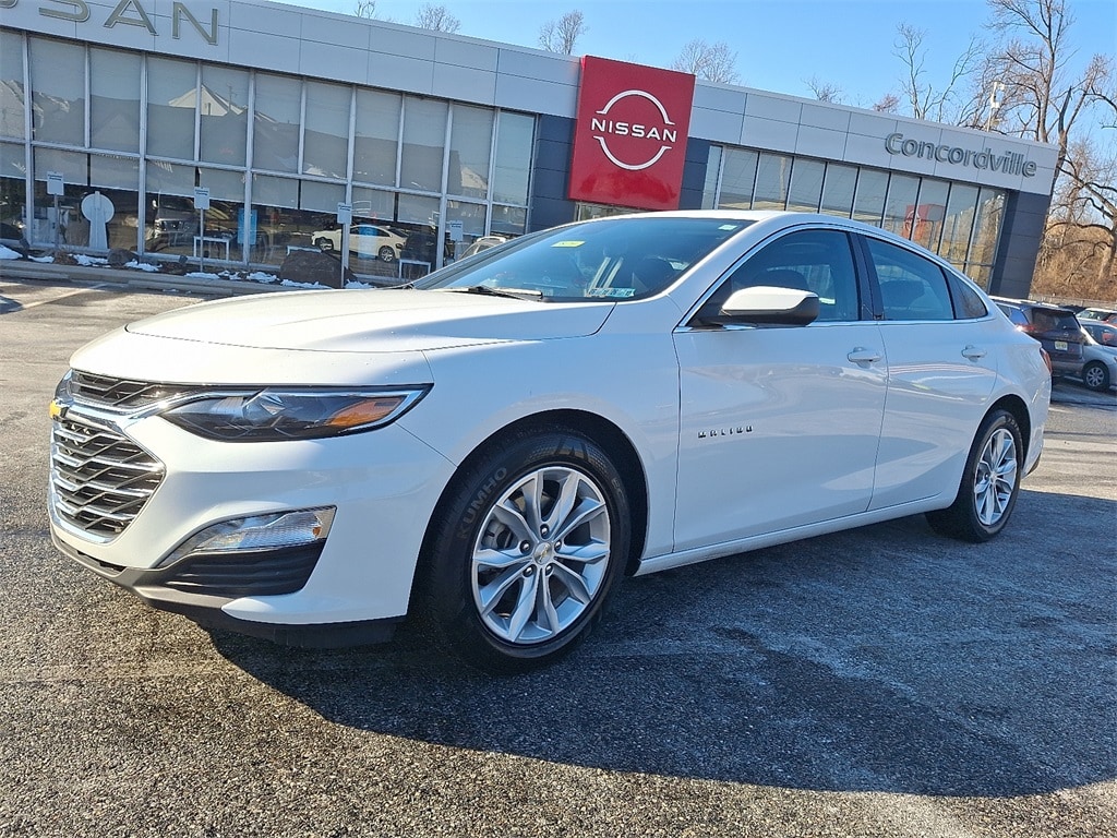 2024 Chevrolet Malibu 1LT photo 3