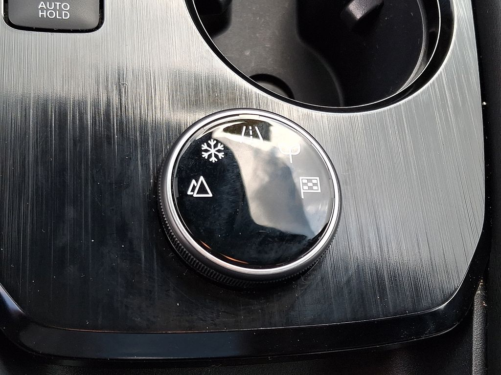 2023 Nissan Rogue SL - Photo 27