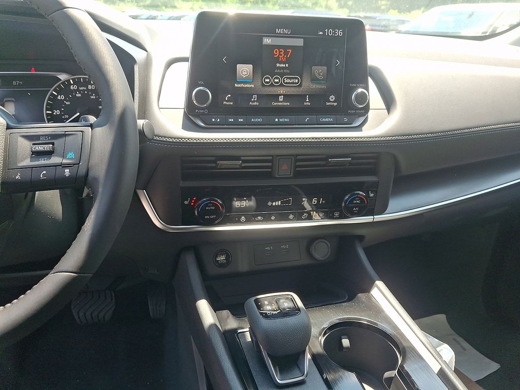 2026 Nissan Rogue SV - Photo 8