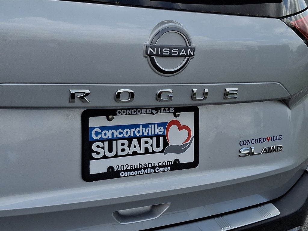 2023 Nissan Rogue SL - Photo 31