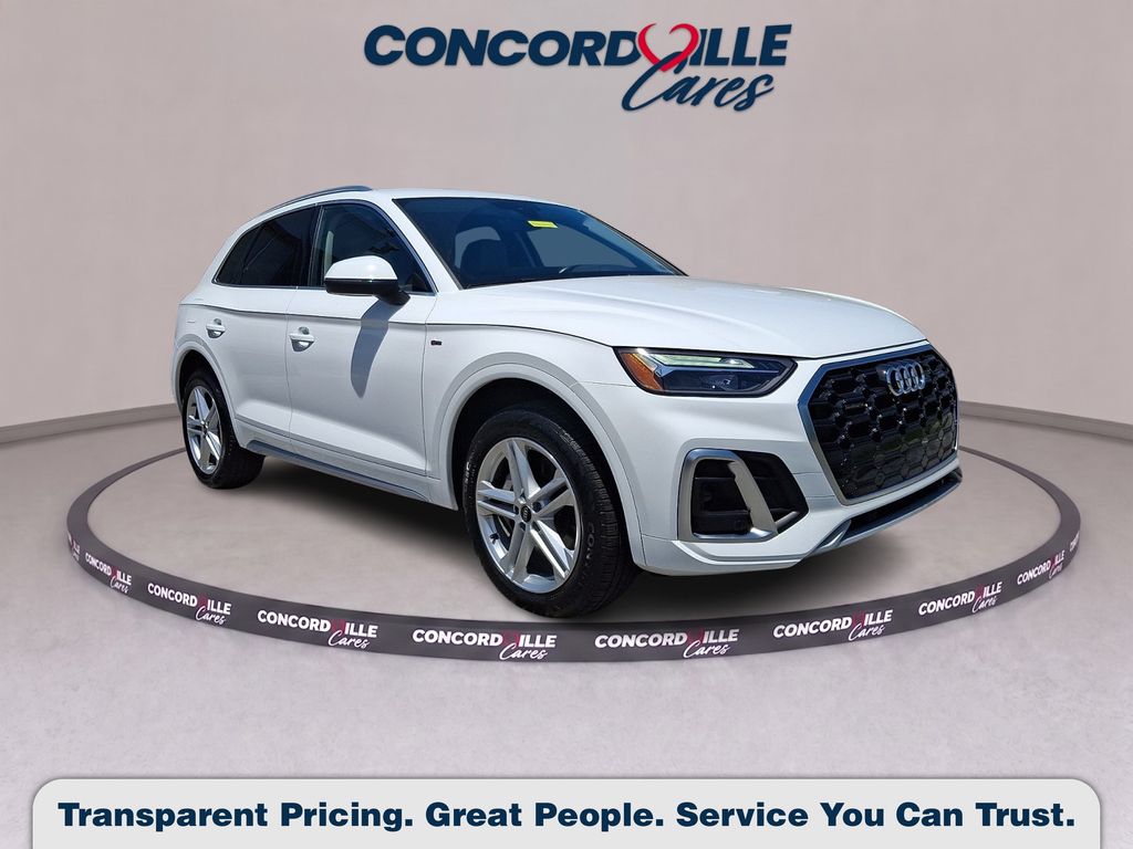 2022 Audi Q5 55 e Premium's photo