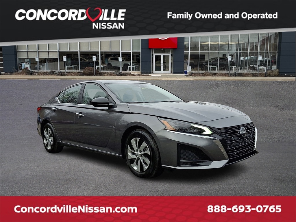 2025 Nissan Altima S's photo