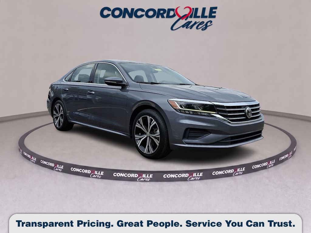 2021 Volkswagen Passat 2.0T SE Auto's photo