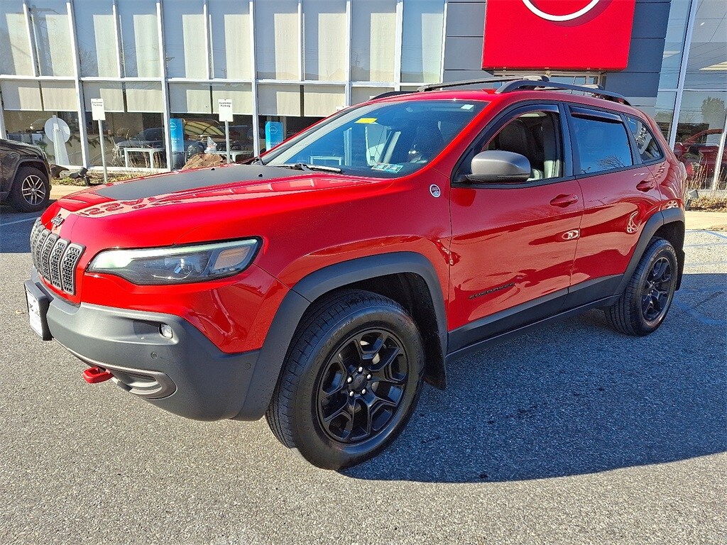 Used 2019 Jeep Cherokee Trailhawk SUV