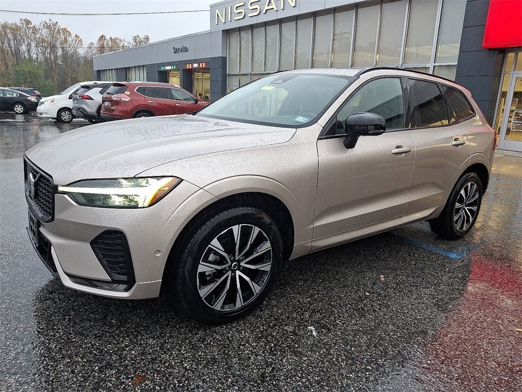Used 2025 Volvo XC60 B5 Plus SUV