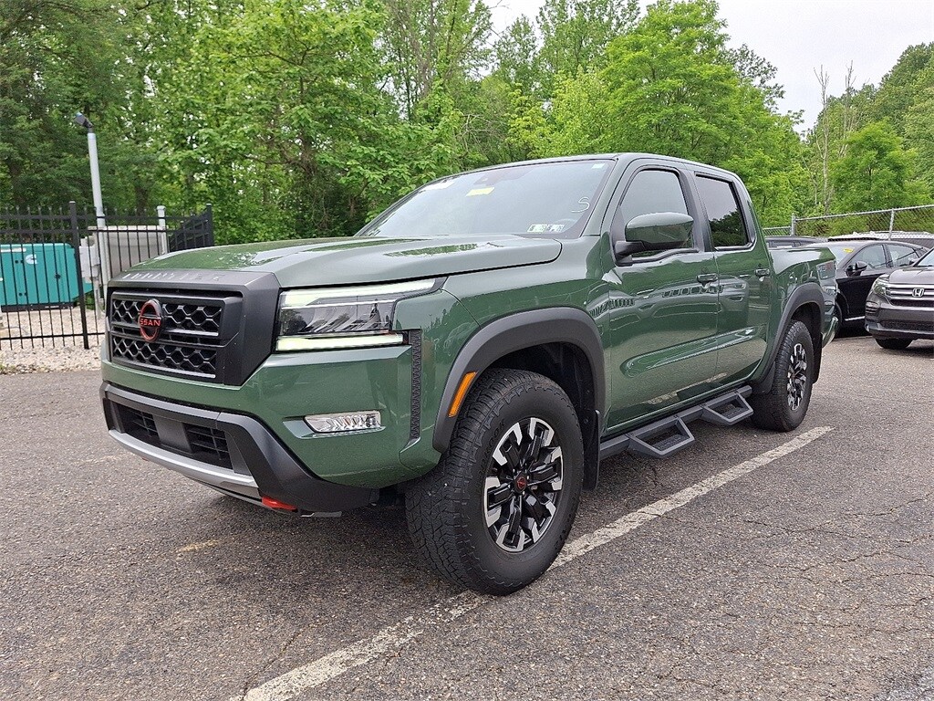 2023 Nissan Frontier PRO-4X photo 3