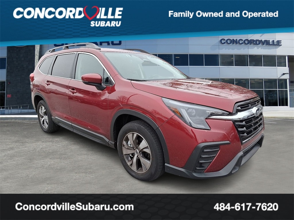 2024 Subaru Ascent Premium's photo