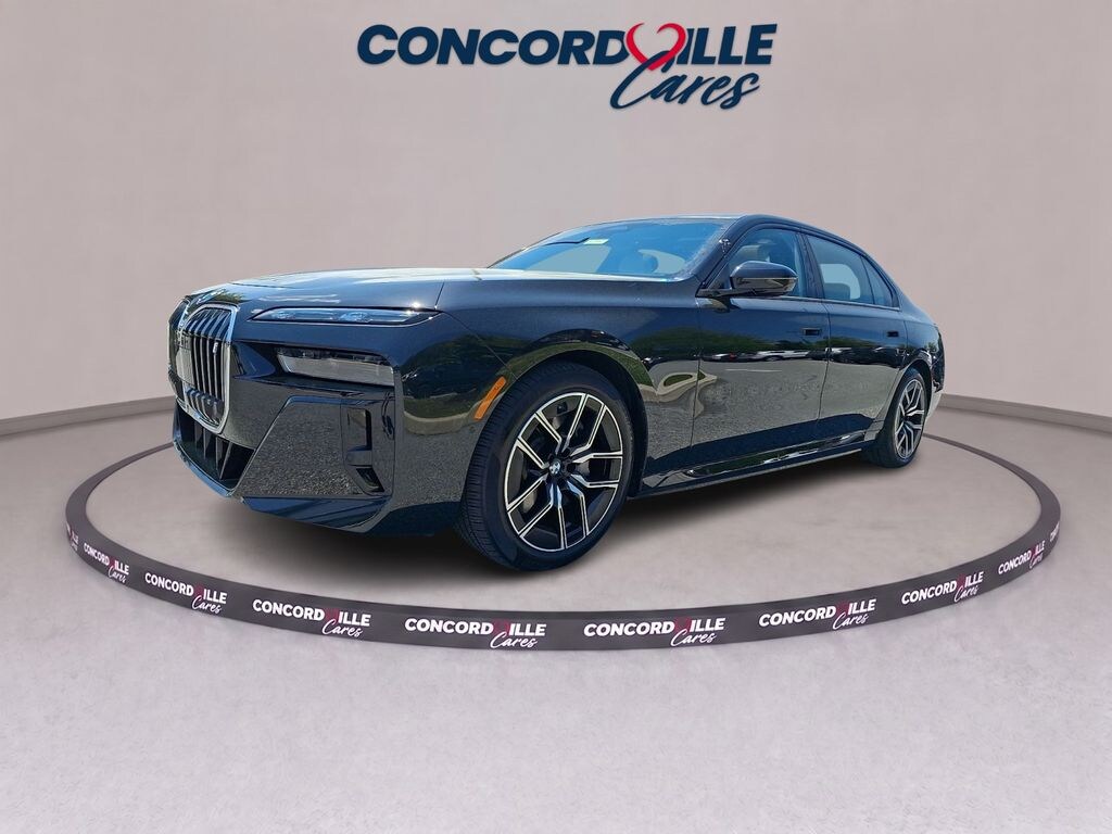 Used 2025 BMW i7 xDrive60 Sedan