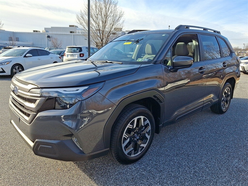 Used 2025 Subaru Forester Premium SUV