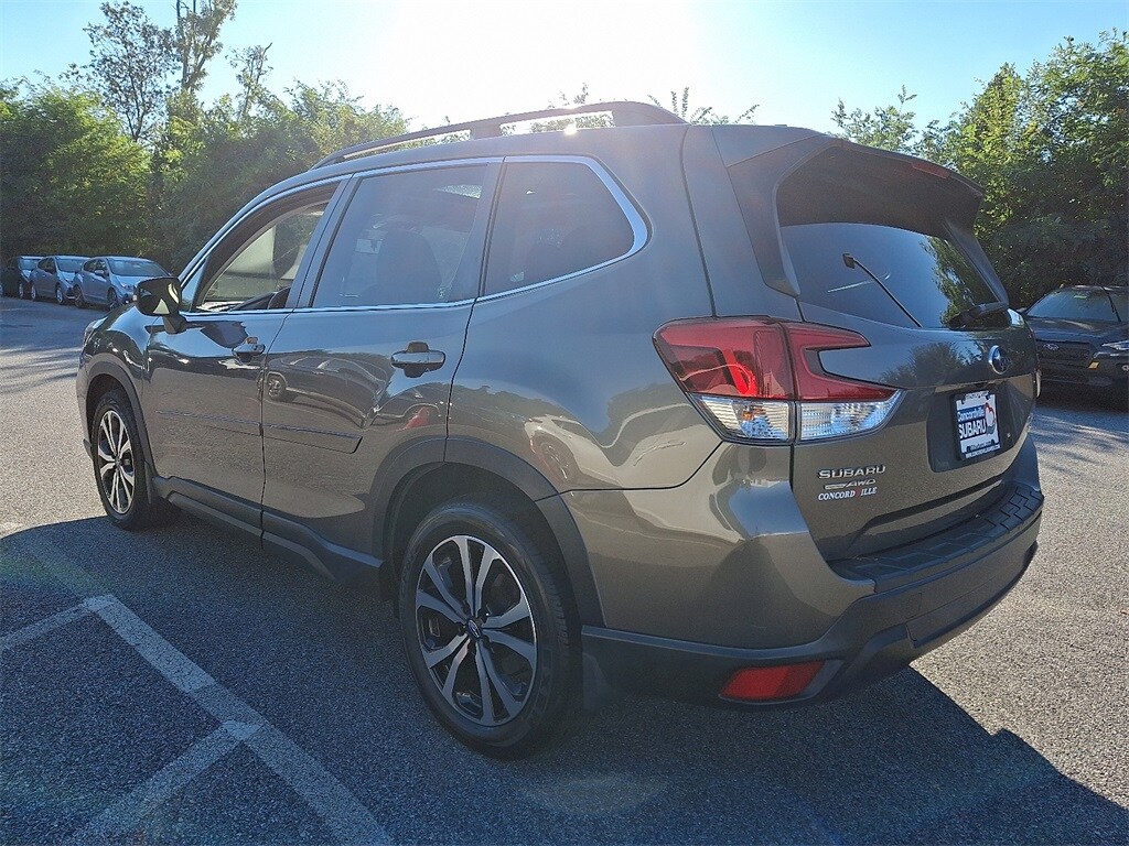 2020 Subaru Forester Limited Base photo 4