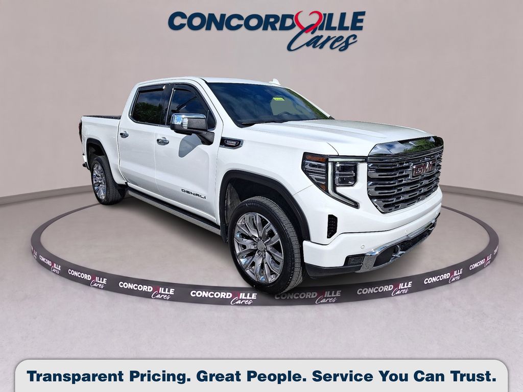 2023 GMC Sierra 4WD Crew Cab Short Box Denali's photo
