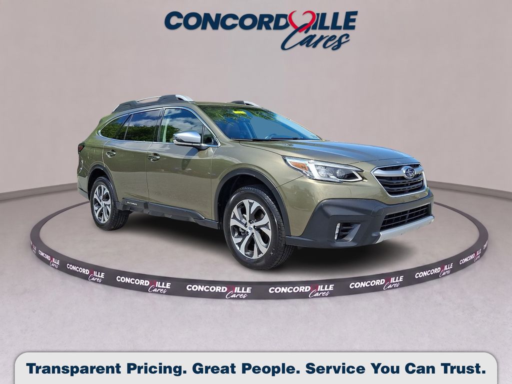 2020 Subaru Outback Touring's photo