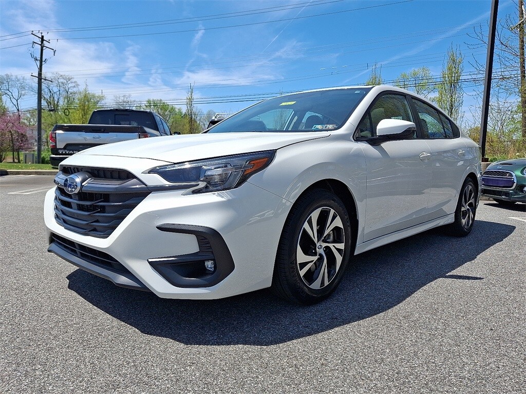 2025 Subaru Legacy Premium photo 3