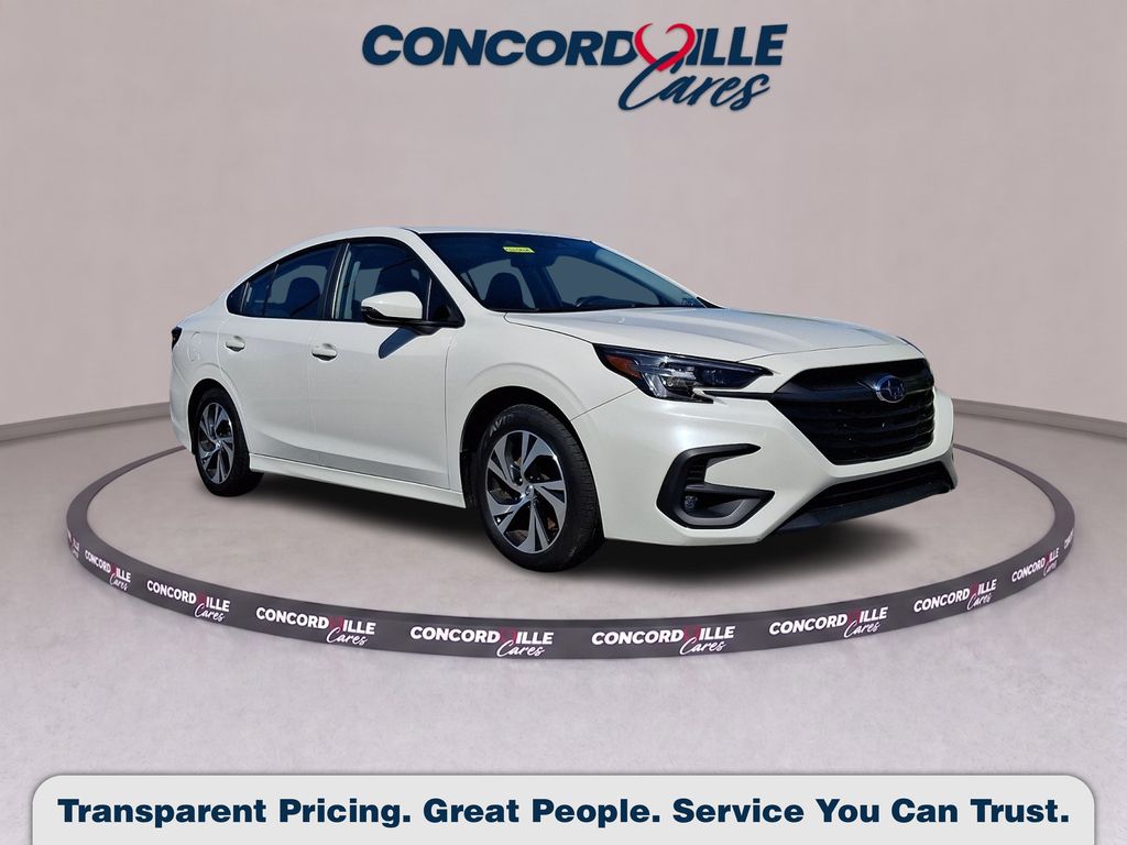2024 Subaru Legacy Premium's photo