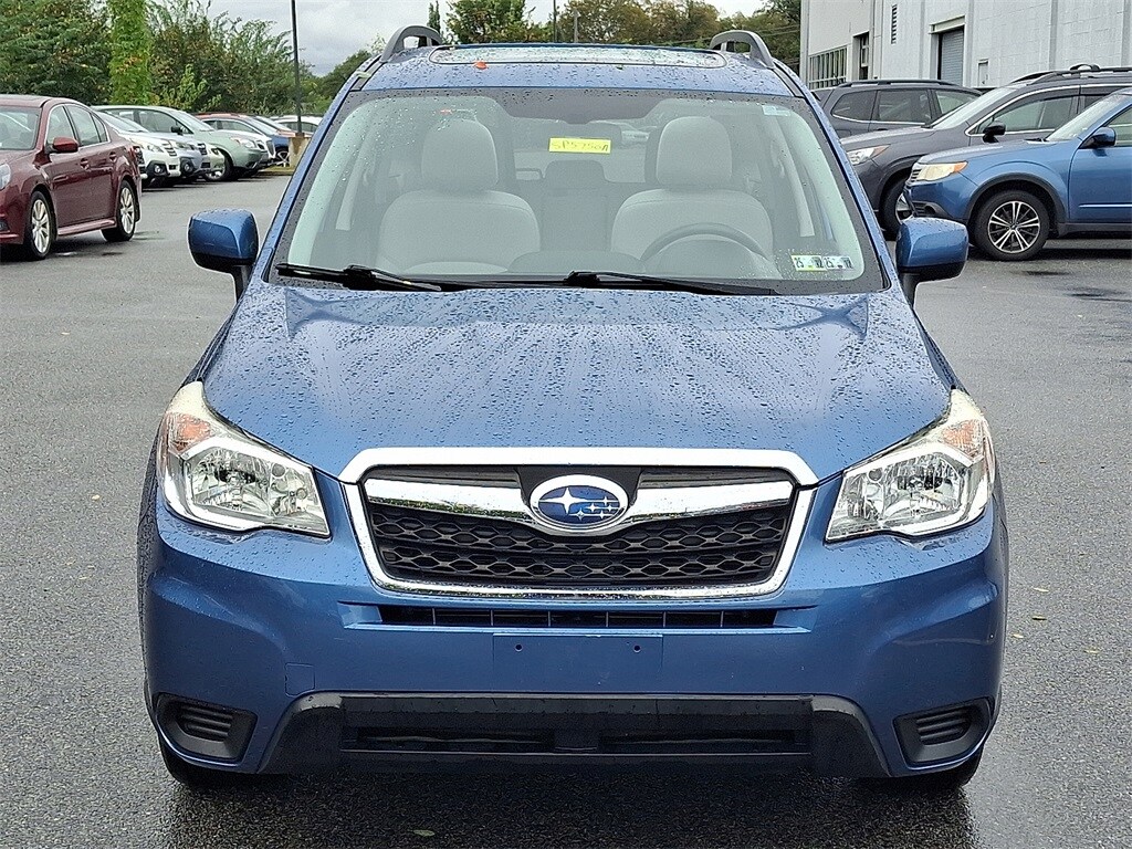 2015 Subaru Forester Premium photo 2