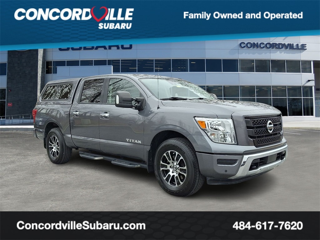 2021 Nissan Titan SV's photo