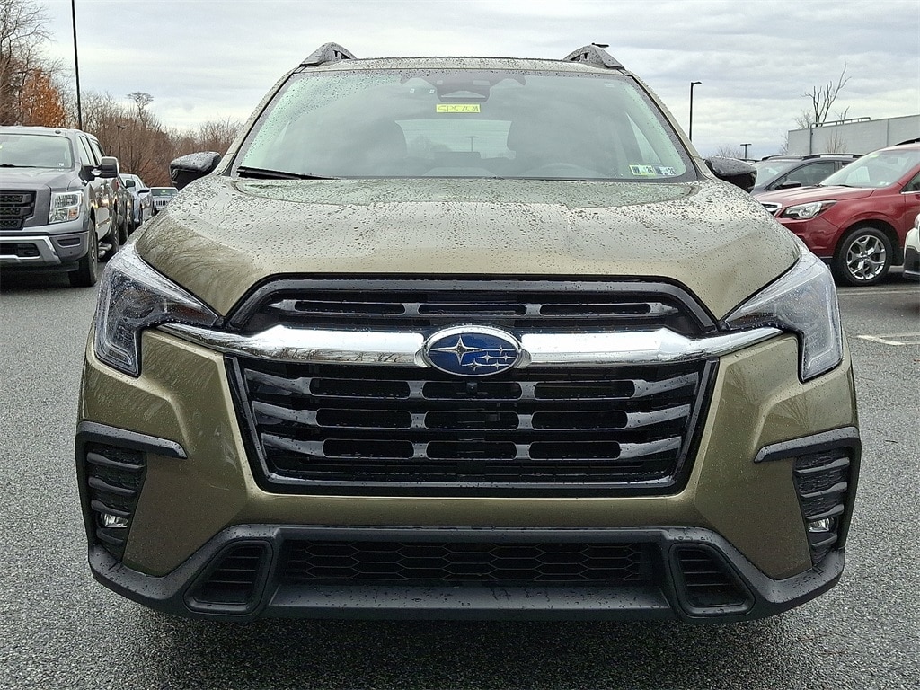 2024 Subaru Ascent Limited photo 2